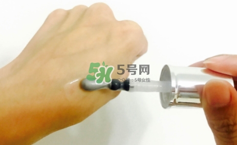 蘭蔻小灰瓶怎么用？蘭蔻小灰瓶眼部精華使用方法