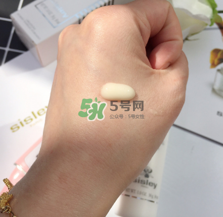 希思黎美白精華好用嗎？希思黎美白精華怎么樣？