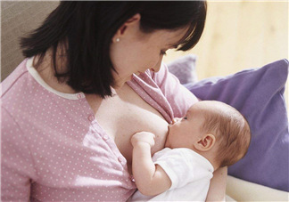 母乳喂養(yǎng)會積食嗎？純母乳喂養(yǎng)的寶寶會積食嗎？