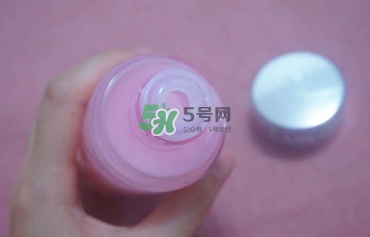 蘭蔻粉水和神仙水哪個(gè)好？粉水和神仙水可以一起用嗎？