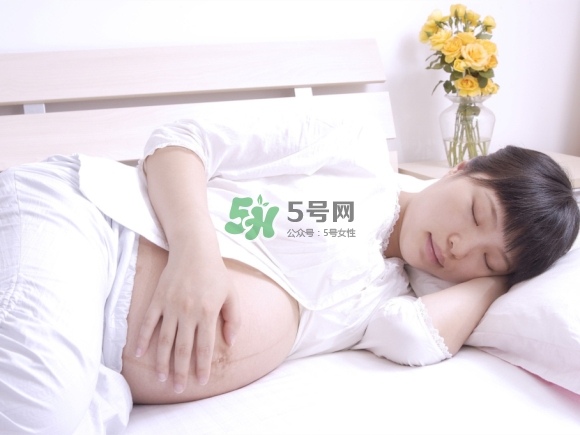孕婦左側(cè)臥怎么睡舒服？孕婦左側(cè)臥位