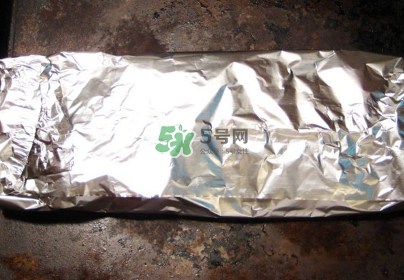 錫紙是一次性的嗎？錫紙可以放微波爐嗎