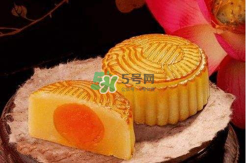 廣式月餅為什么硬？月餅皮發(fā)硬怎么辦？