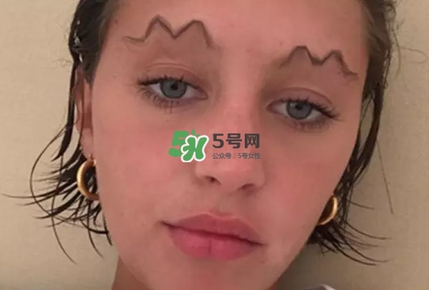 波浪眉是怎么畫的？為什么流行波浪眉？