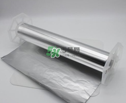 錫箔紙用哪一面？錫箔紙有正反面嗎