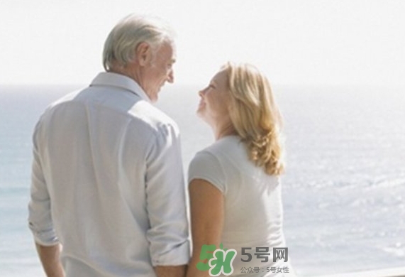 婚外情離婚財(cái)產(chǎn)如何分配？婚外情離婚賠償