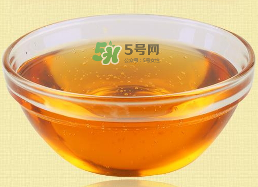 月餅為什么要用轉(zhuǎn)化糖漿？做月餅的轉(zhuǎn)化糖漿是什么？