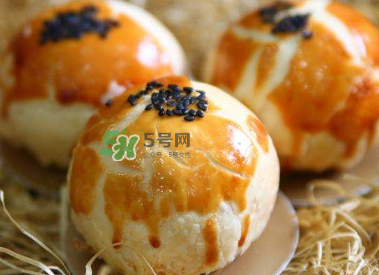 蛋黃酥熱量高嗎？一個蛋黃酥的熱量