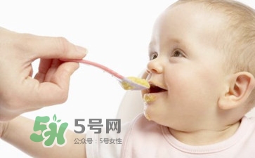 一歲后的寶寶如何喂養(yǎng)？寶寶喝牛奶好嗎？