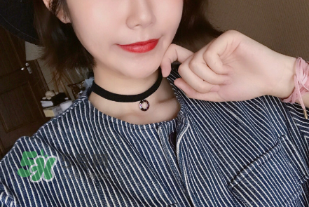 希思黎口紅試色 希思黎口紅多少錢？