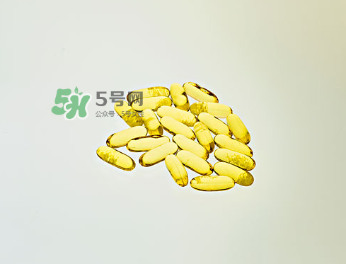 魚肝油可以空腹吃嗎？空腹可以吃魚肝油嗎？