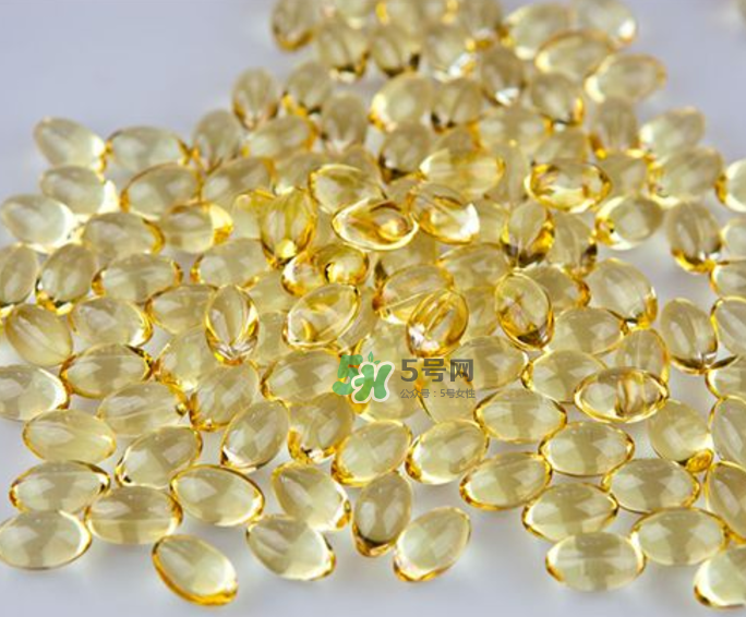 魚肝油可以和鈣一起吃嗎？魚肝油可以和奶粉一起吃嗎？