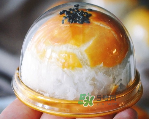 蛋黃酥為什么會(huì)開(kāi)裂？蛋黃酥開(kāi)裂原因