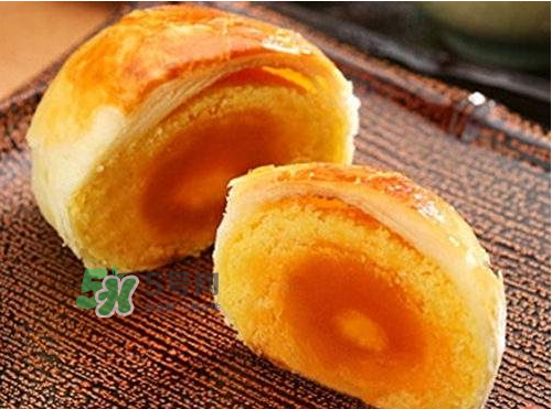 蛋黃酥烤多長(zhǎng)時(shí)間最好？蛋黃酥烤多久？