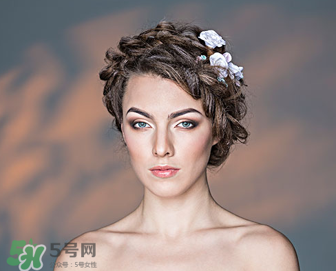 眼睛發(fā)黃是不是肝不好？眼睛發(fā)黃跟肝有關(guān)系嗎？