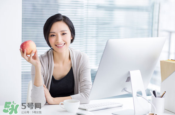 低血糖跟胖瘦有關系嗎？低血糖跟血壓有關系嗎？
