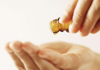 使用潤(rùn)滑劑會(huì)降低性欲嗎？用口水做潤(rùn)滑劑好嗎？