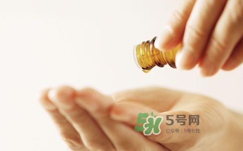 使用潤滑劑會降低性欲嗎？用口水做潤滑劑好嗎？
