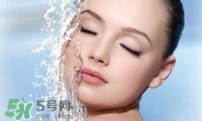 秋天皮膚干燥怎么辦？秋天皮膚干燥吃什么好？