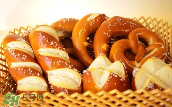 早餐吃面包會(huì)胖嗎？早餐吃面包好不好？