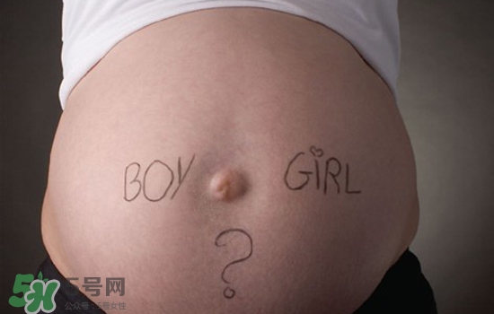 妊娠紋在左邊生男或女？怎么從妊娠紋看男女？