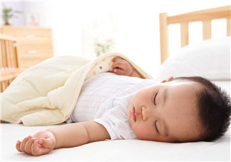 怎么樣培養(yǎng)寶寶自己入睡？怎么樣培養(yǎng)寶寶整夜睡覺(jué)？