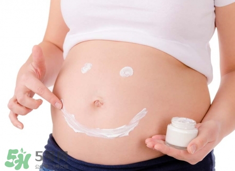 大腿長(zhǎng)了妊娠紋怎么辦？為什么大腿外側(cè)有條紋？