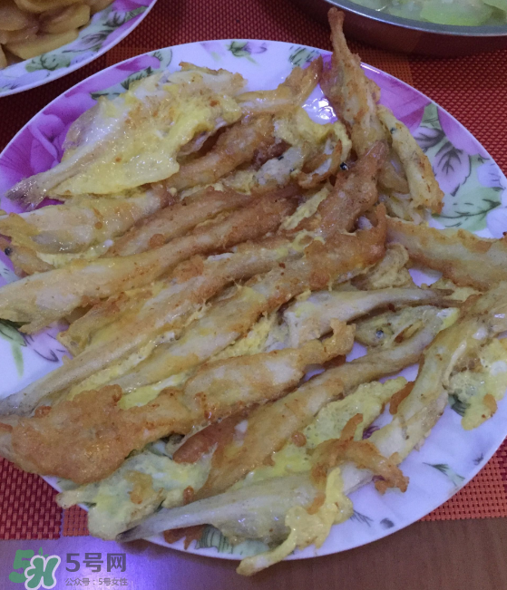銀魚(yú)可以煲粥嗎？銀魚(yú)可以包餃子嗎？