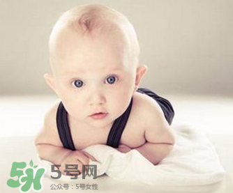 剪臍帶是寶寶疼還是媽媽疼？剪臍帶孕婦會痛嗎？
