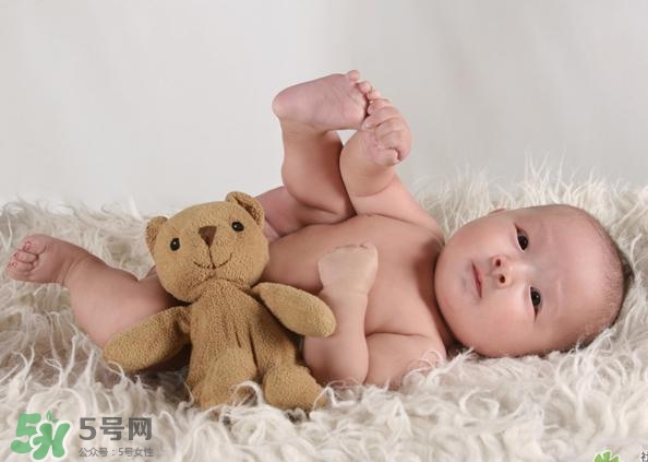 寶寶驚厥是什么癥狀？如何區(qū)別寶寶驚厥和驚跳？