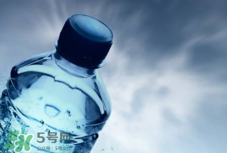凈化水是酸性還是堿性？凈化水是小分子水嗎