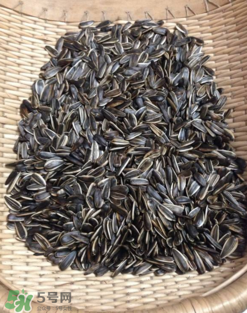 葵花籽是果實(shí)還是種子？葵花籽是堅(jiān)果嗎？