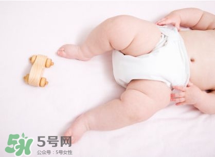 新生兒尿不濕怎么選？新生兒尿不濕什么牌子好？