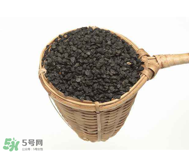 韭菜籽可以泡酒嗎？韭菜籽可以腌著吃嗎？