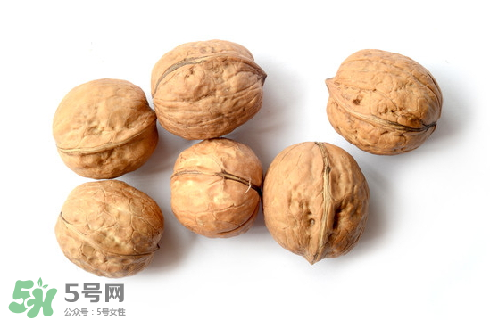 吃核桃能除濕嗎？濕氣重可以吃核桃嗎？