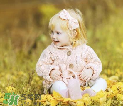 秋季寶寶怎么穿衣服？秋季寶寶穿什么？