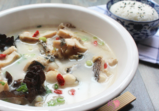 黑魚(yú)湯怎么做不腥？黑魚(yú)湯怎么做才白