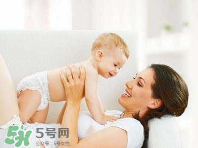 母乳喂養(yǎng)不能吃哪些東西？母乳喂養(yǎng)媽媽飲食注意事項(xiàng)