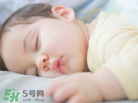 寶寶張嘴睡覺怎么回事？寶寶張嘴睡覺怎么糾正？