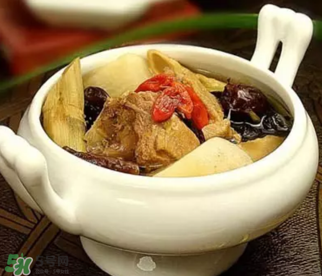 秋季養(yǎng)生食譜有哪些？秋季健康靠這些