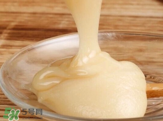 椴樹蜜什么時(shí)候喝好？椴樹蜜什么季節(jié)有