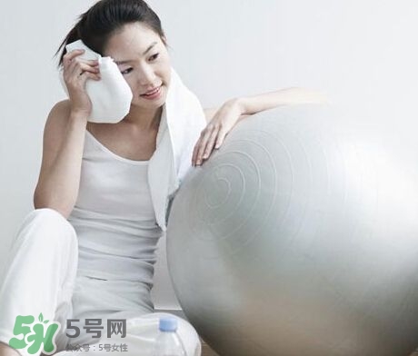 產(chǎn)后最狠瘦身攻略 這樣做一定瘦！