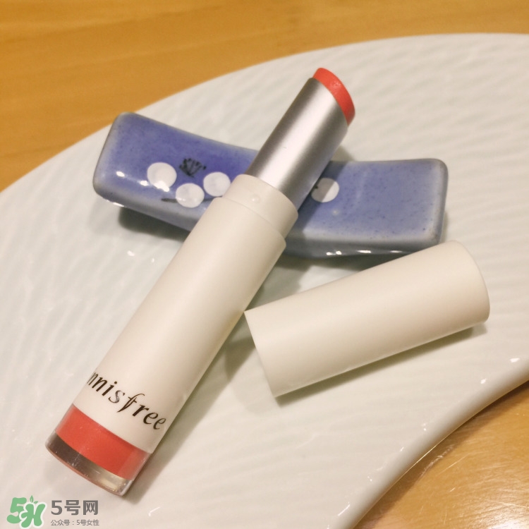 悅詩(shī)風(fēng)吟蜜吻真彩淇淋唇膏怎么樣_好用嗎