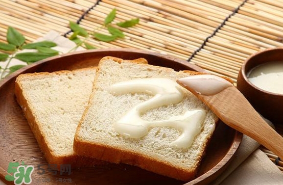 椴樹蜜是蜂蜜嗎？椴樹蜜怎么吃
