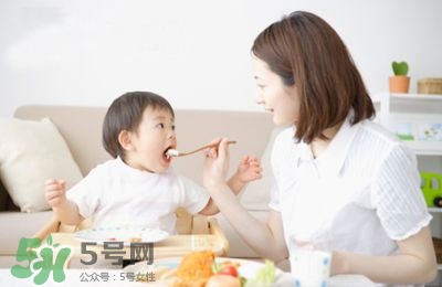 寶寶輔食可以加糖嗎？寶寶輔食可以加什么調(diào)料