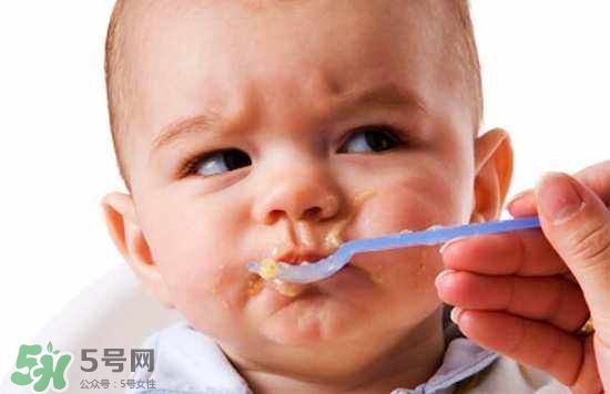 寶寶不吃輔食怎么辦？5個小妙招讓寶寶乖乖吃輔食