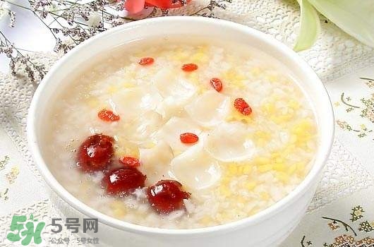 寶寶多大能吃調料？給寶寶輔食加調料的原則