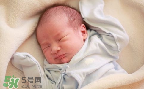 寶寶定型枕有用嗎什么時(shí)候用？
