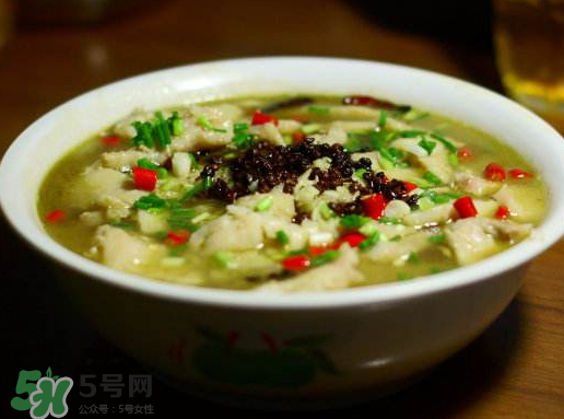 鰱魚可以做酸菜魚嗎？鰱魚怎么做酸菜魚？
