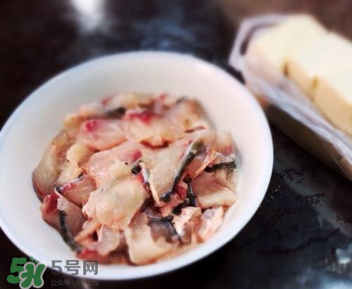鯉魚(yú)能切片嗎？鯉魚(yú)怎么切片？